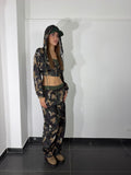 Tuta militare con croci